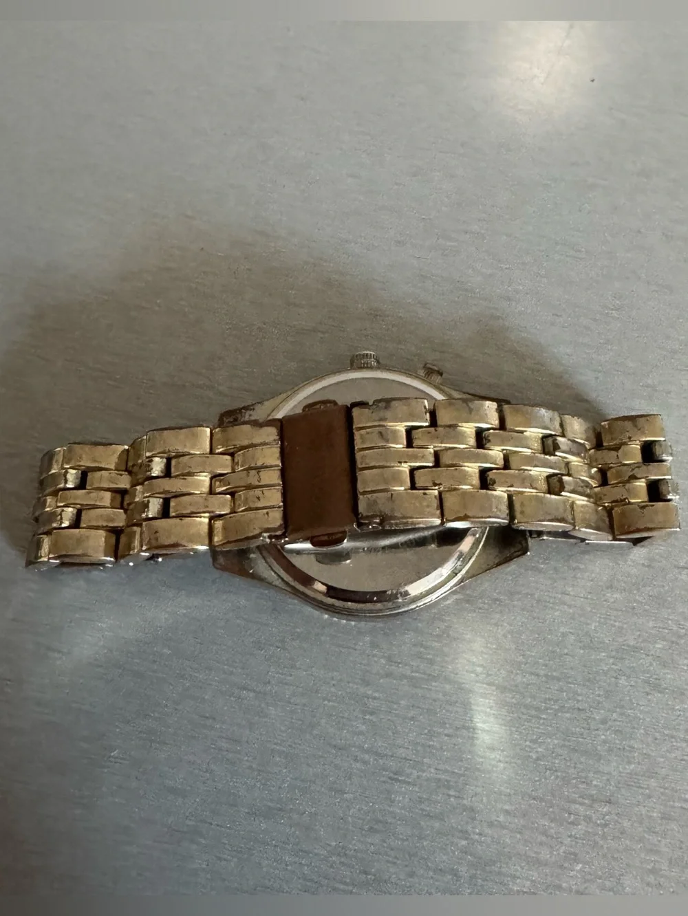 Michael Kors P152G Gold Stainless Steel Analog Dial Women's Watch